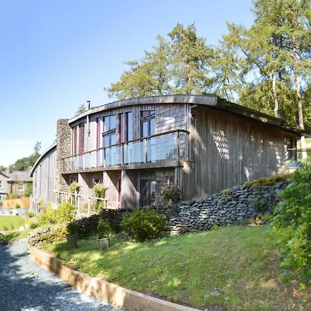 Crescent House 度假居 *