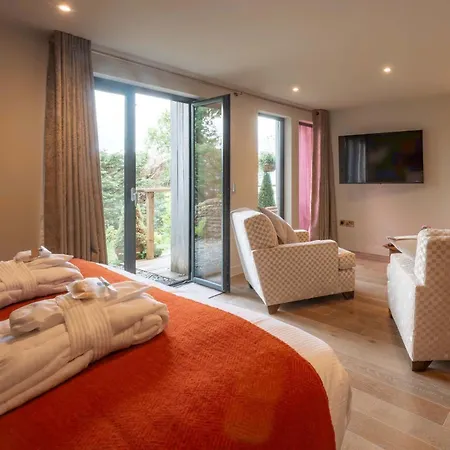 Crescent House * Bowness-on-Windermere